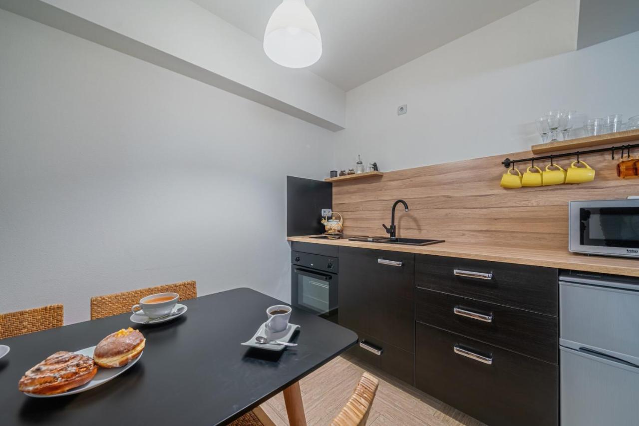 Tybet Domki I Apartamenty ブコビナ・タトシャンスカ エクステリア 写真